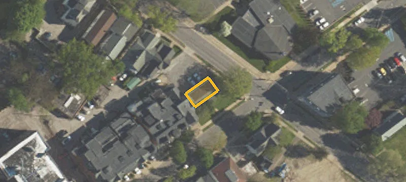 395 Franklin St