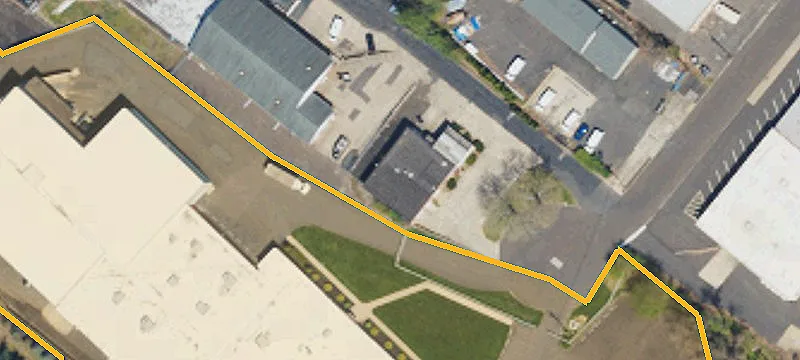 78 Tracey Rd