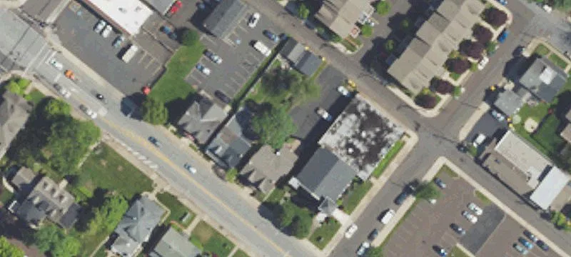 609 Main St