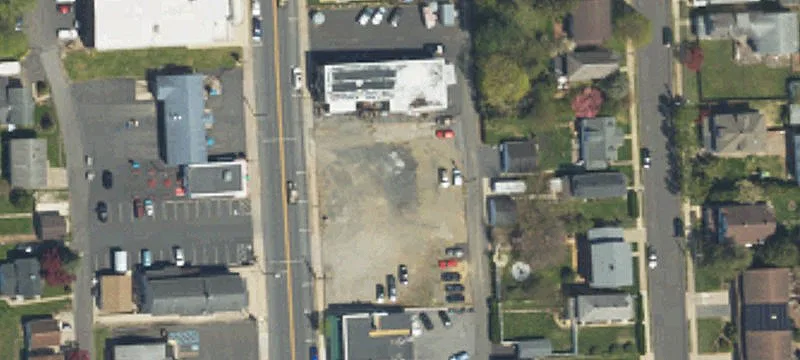 1125 Main St