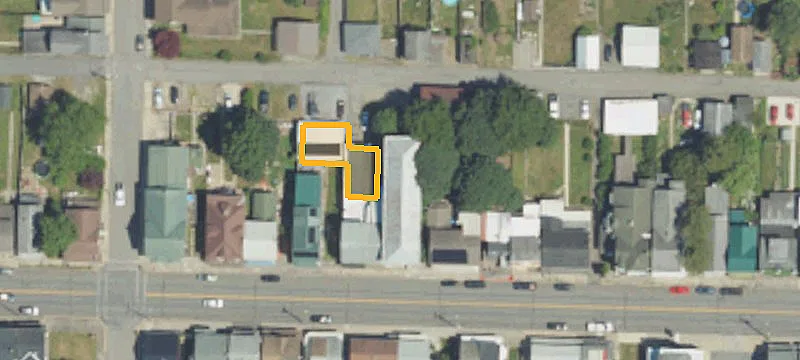 527 Main St