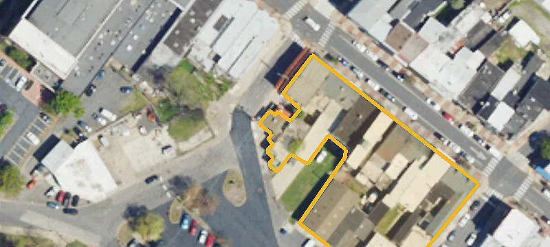 2 Pond St