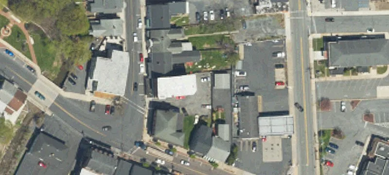 137 Chestnut St