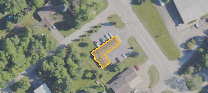 8270 Perry Hwy