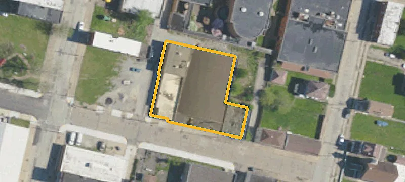 323 Large Ave