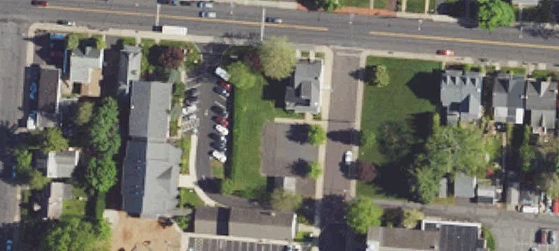 1000 Broad St