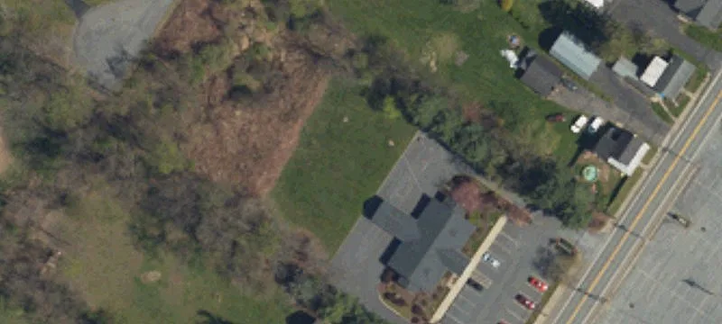 2334 Delaware Dr
