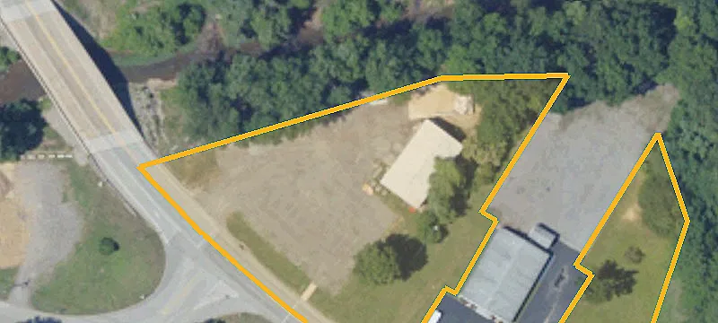 121 Seneca School Rd