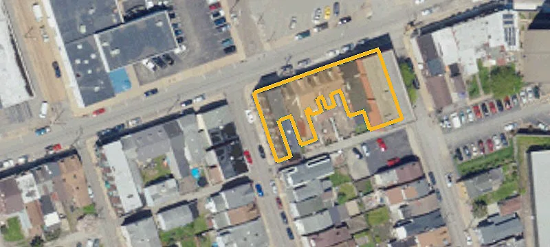 401 Main St