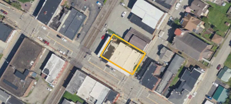 121 Main St