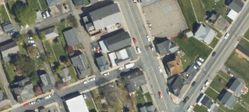 229 Robinson Ave