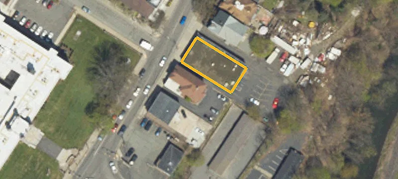 1618 Main Ave