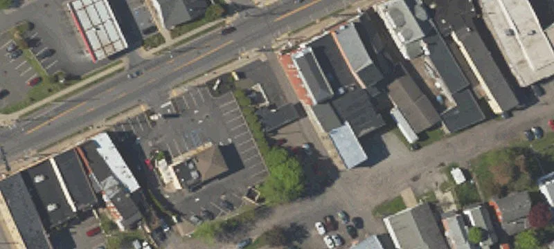 4 Main St