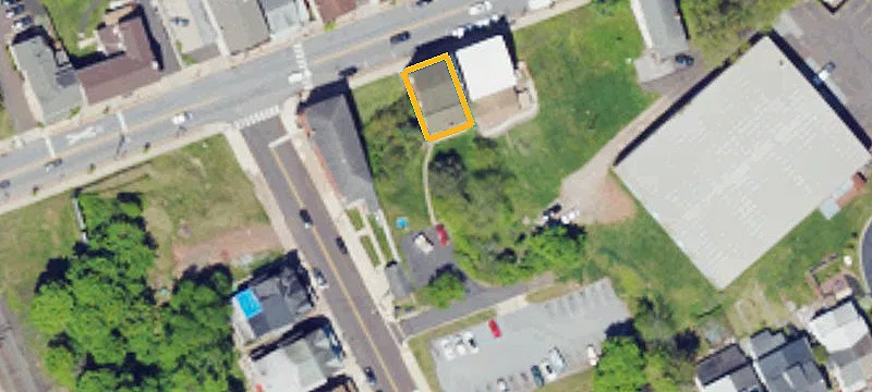 206 Main St