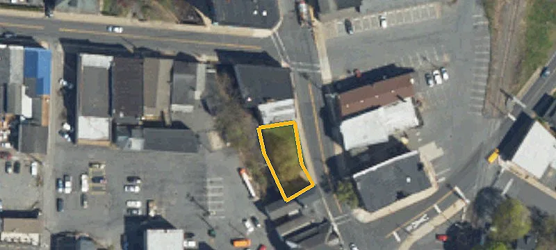 12 Main St