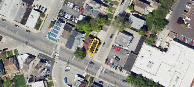 853 Montgomery Ave