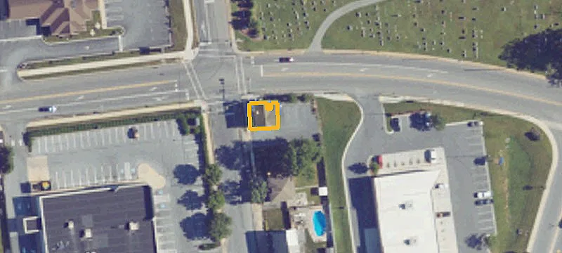 400 Main St