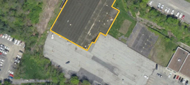 2440 Noblestown Rd