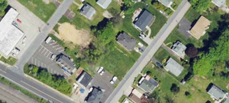 114 Girard Ave