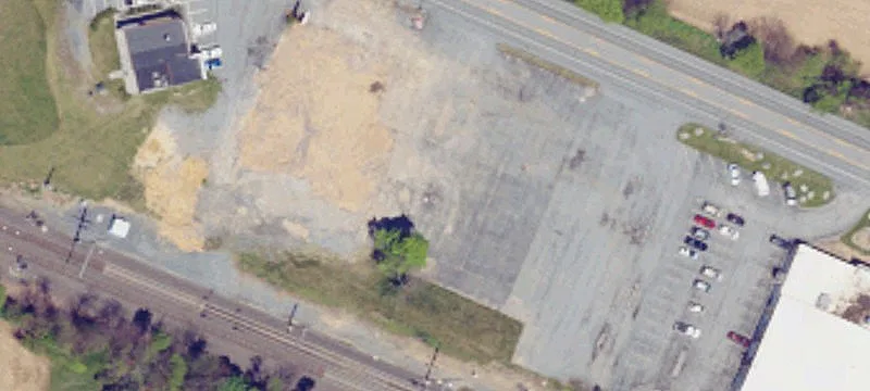 2000 Main St