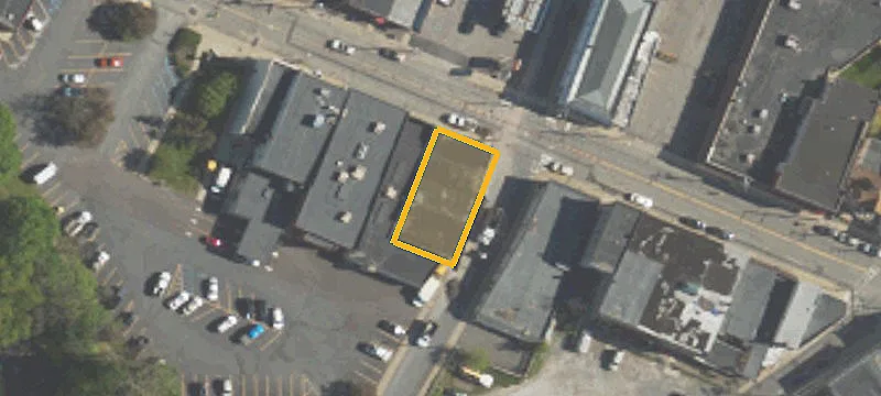 100 Main St