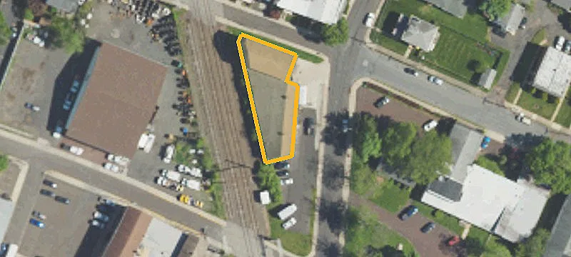 200 Montgomery Ave