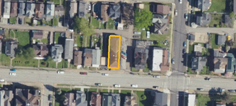 483 Ctr Ave