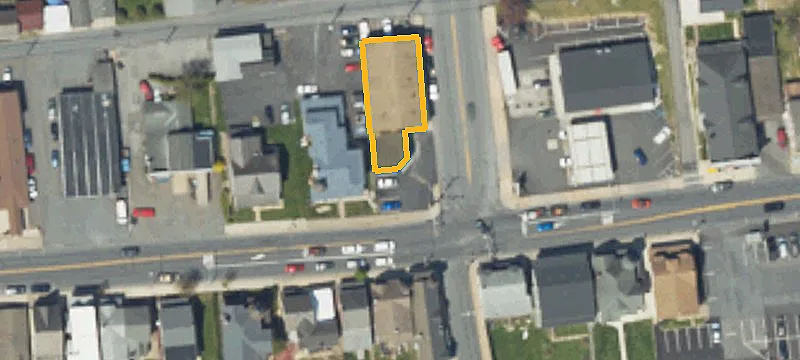 202 Main St