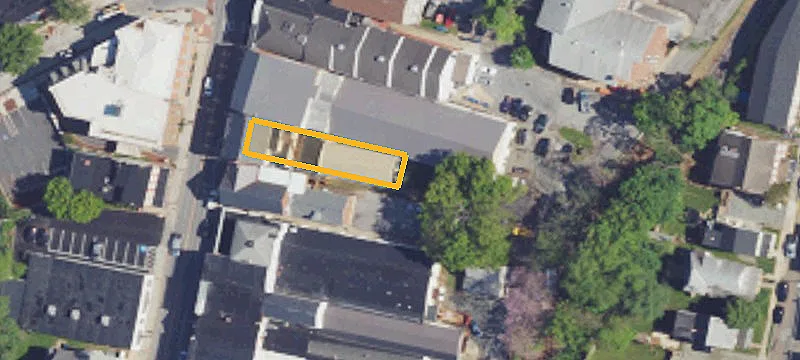 33 3rd St