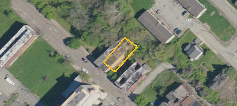 635 Braddock Ave