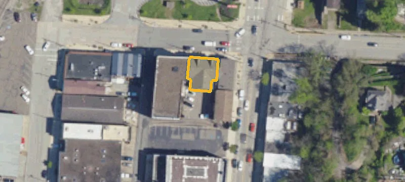 326 Ctr Ave
