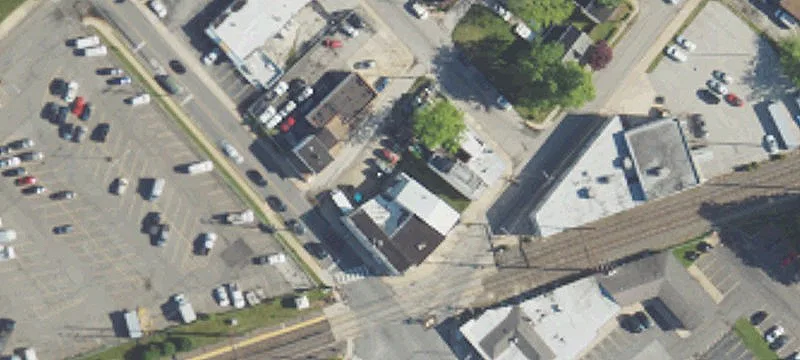 8 Morton Ave