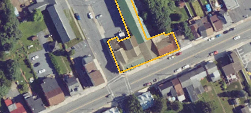 101 Main St