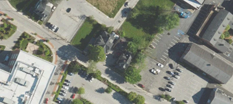 817 Smt Grv Ave