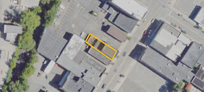 27 Main St