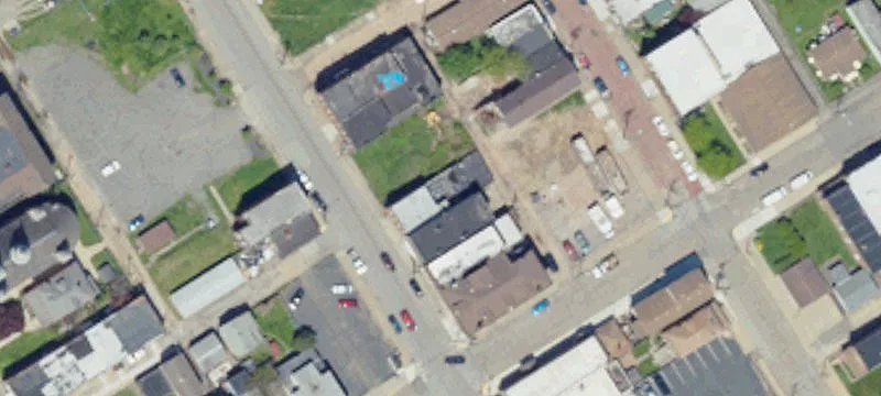 306 Helen St
