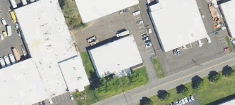 950 Riv Rd