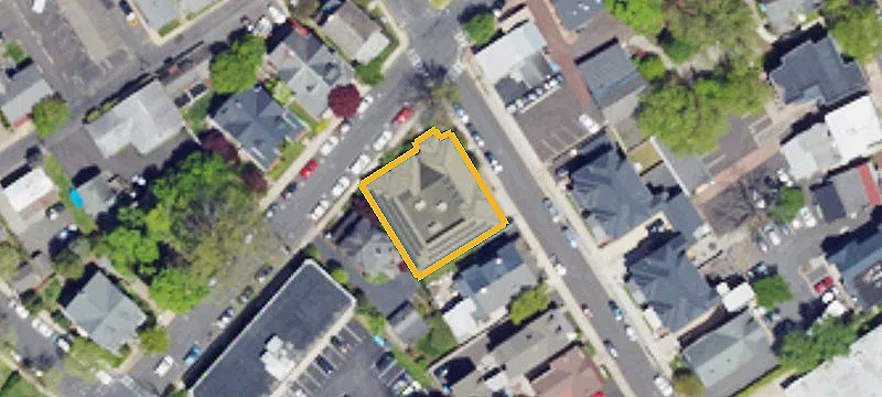 48 Oakland Ave