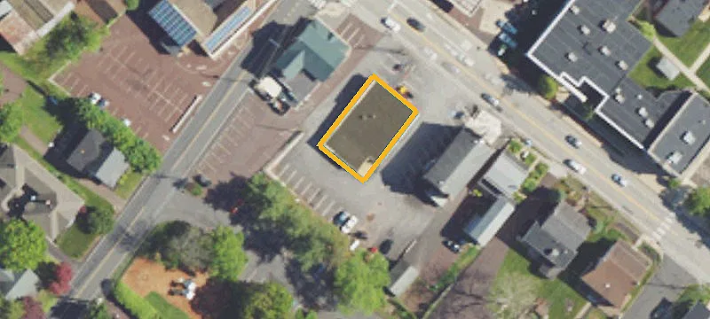 492 Main St