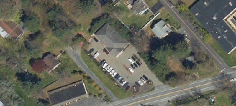 1992 Main St