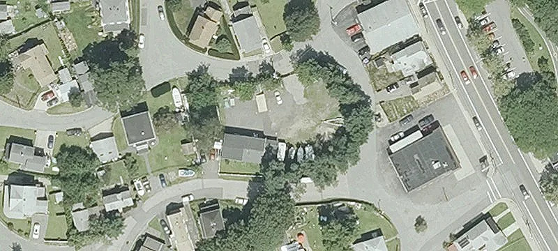 2 Grant Ave