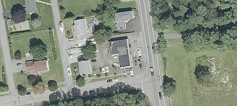 301 Metacom Ave