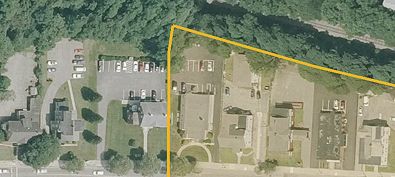52 Hamlet Ave