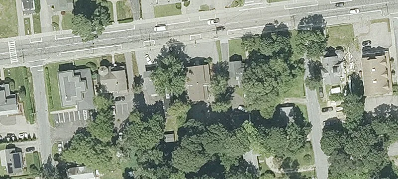 94 Main St
