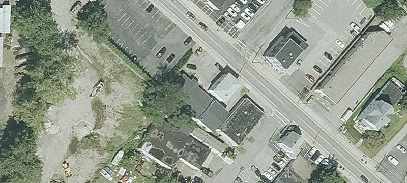 1184 Douglas Ave