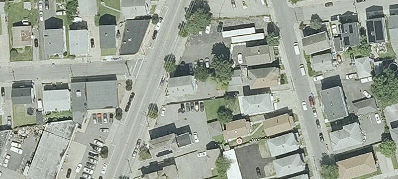 605 Broadway