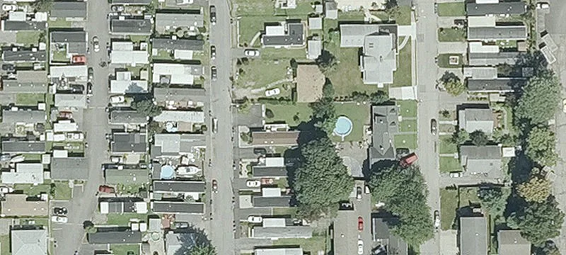 40 Lowell Ave
