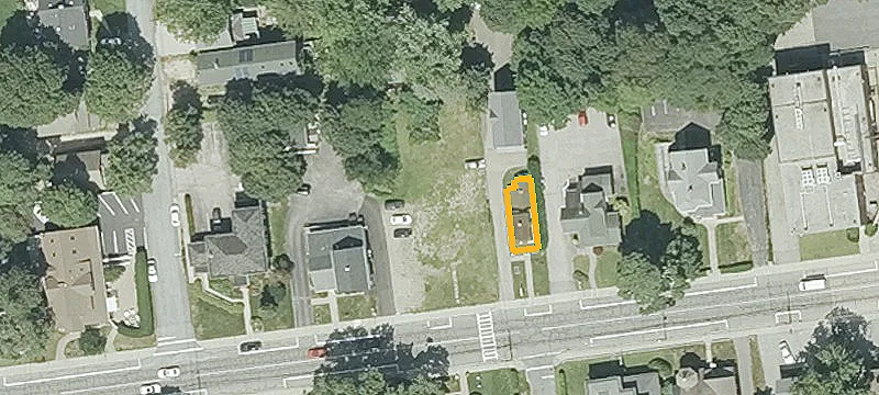 127 Main St