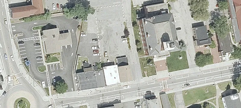 3287 Post Rd