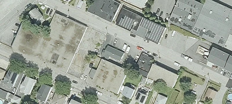 25 Curtis St